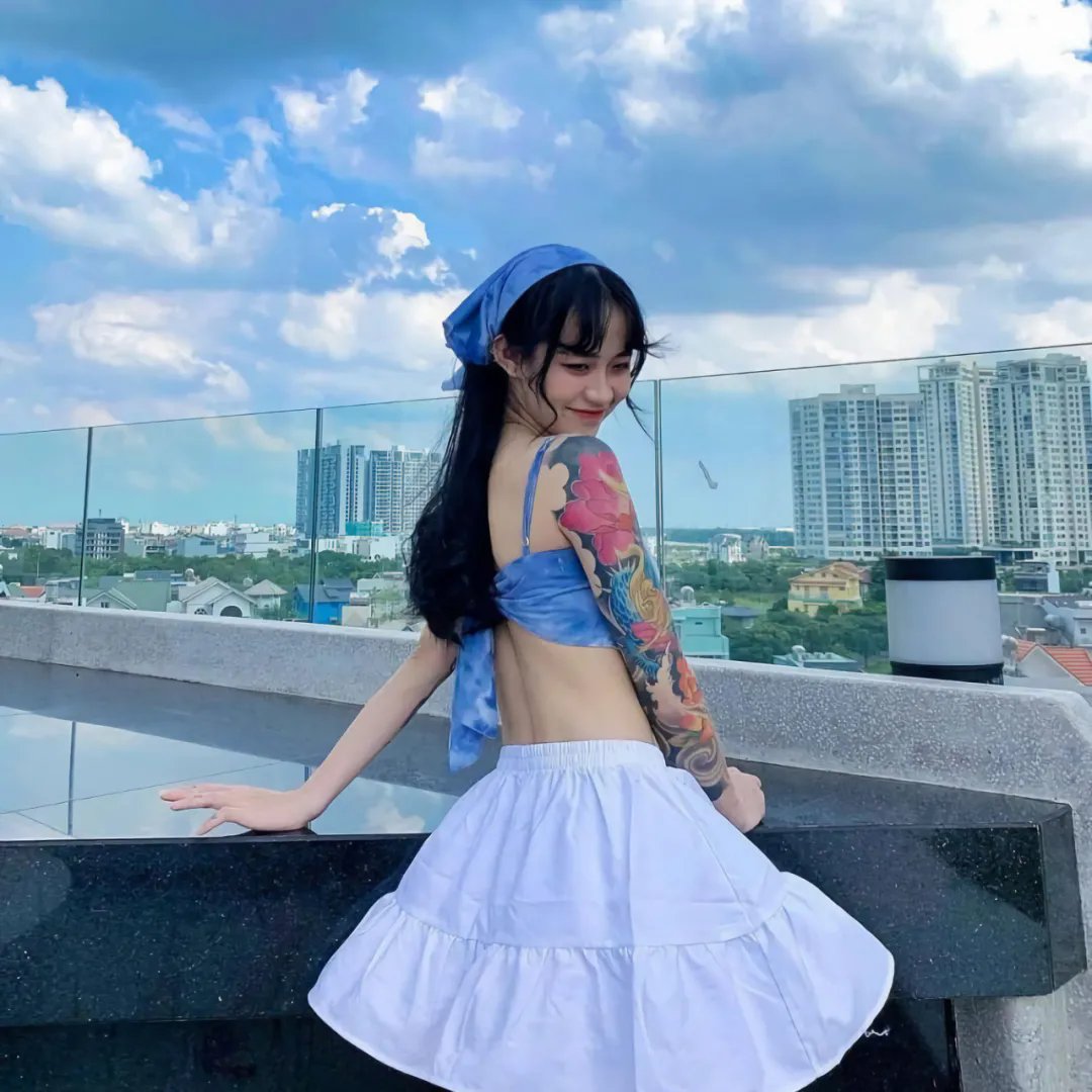 红衣少女